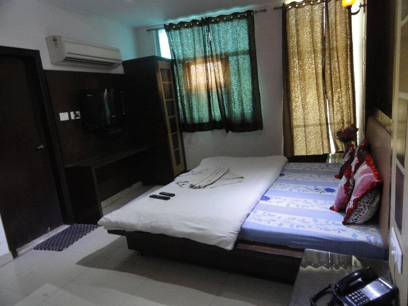 Capital O 6408 Delhi Heart 3* New Delhi