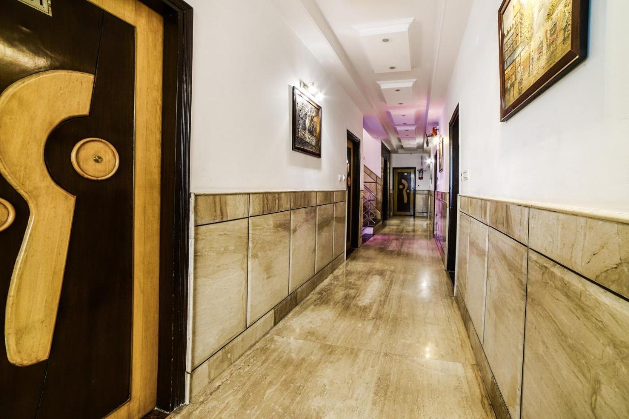 Capital O 6408 Delhi Heart 3* New Delhi
