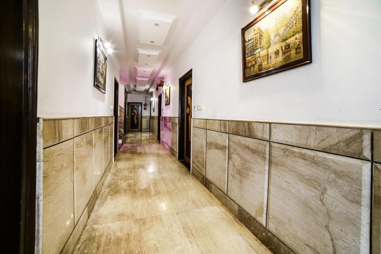 Capital O 6408 Delhi Heart Hotel New Delhi